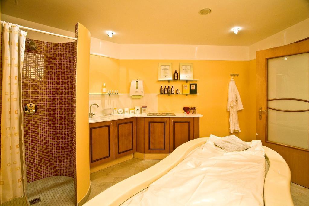 Akzent Hotel Bayerwald-Residenz Neukirchen  Exteriér fotografie