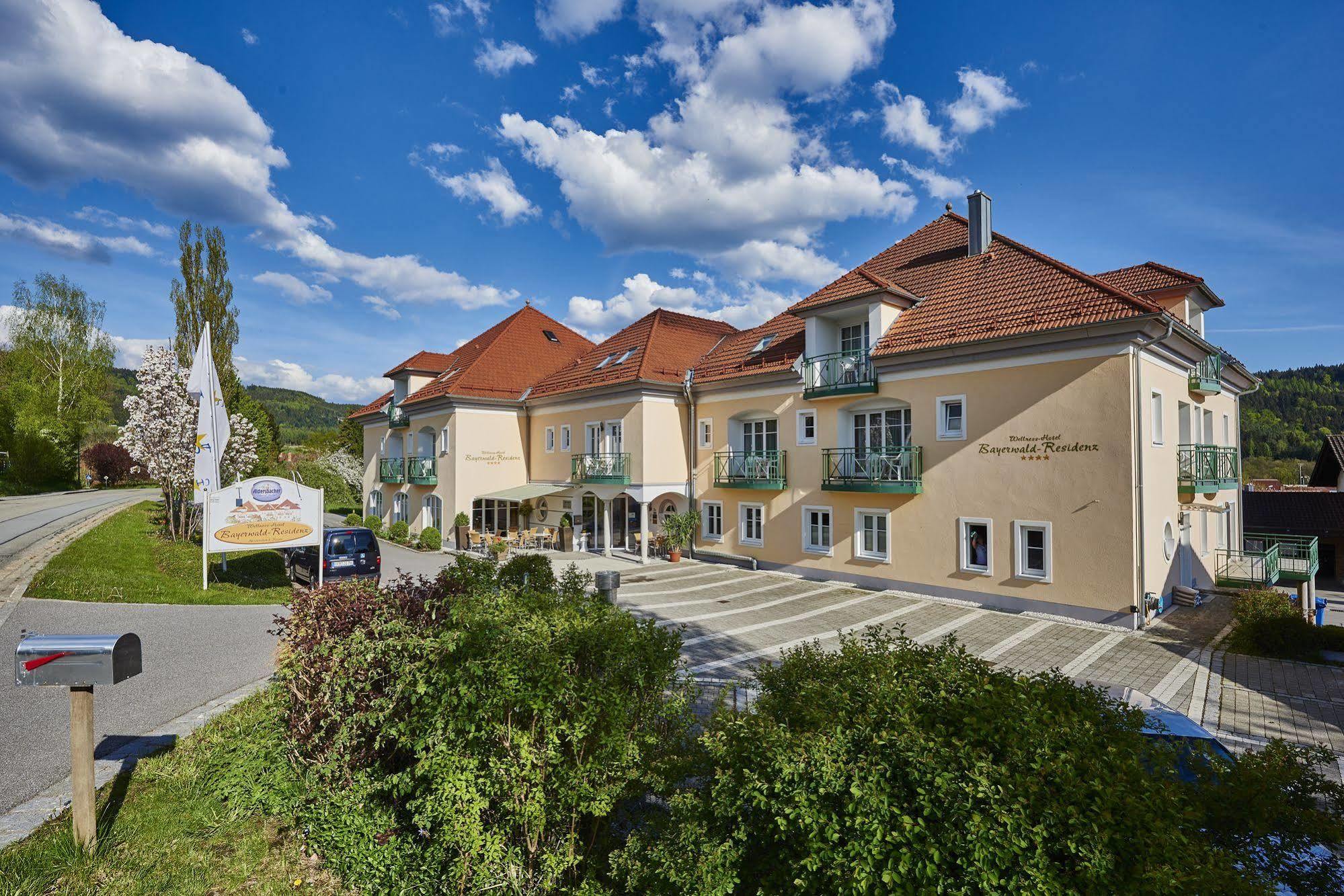 Akzent Hotel Bayerwald-Residenz Neukirchen  Exteriér fotografie